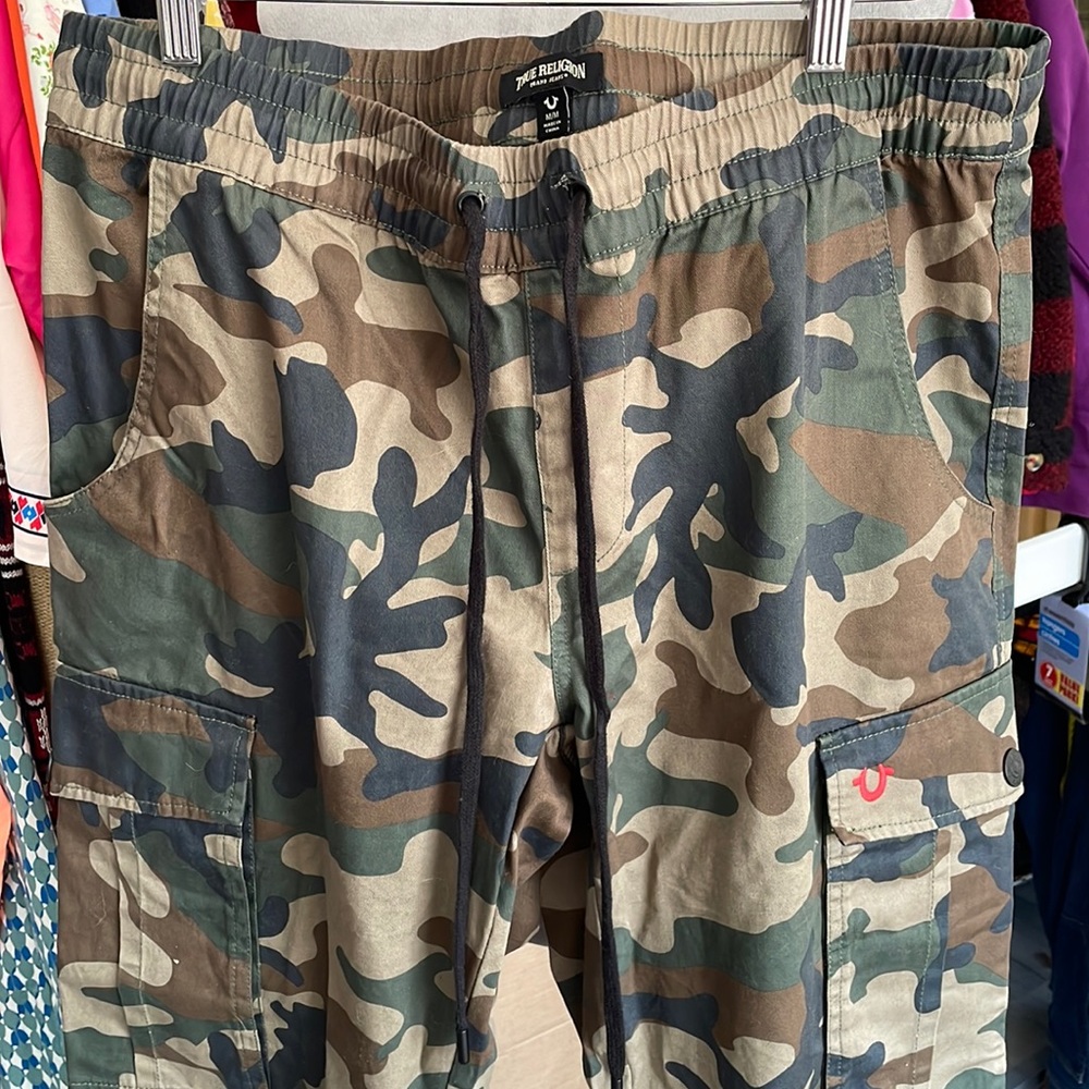 NWOT True Religion Camouflage Pants